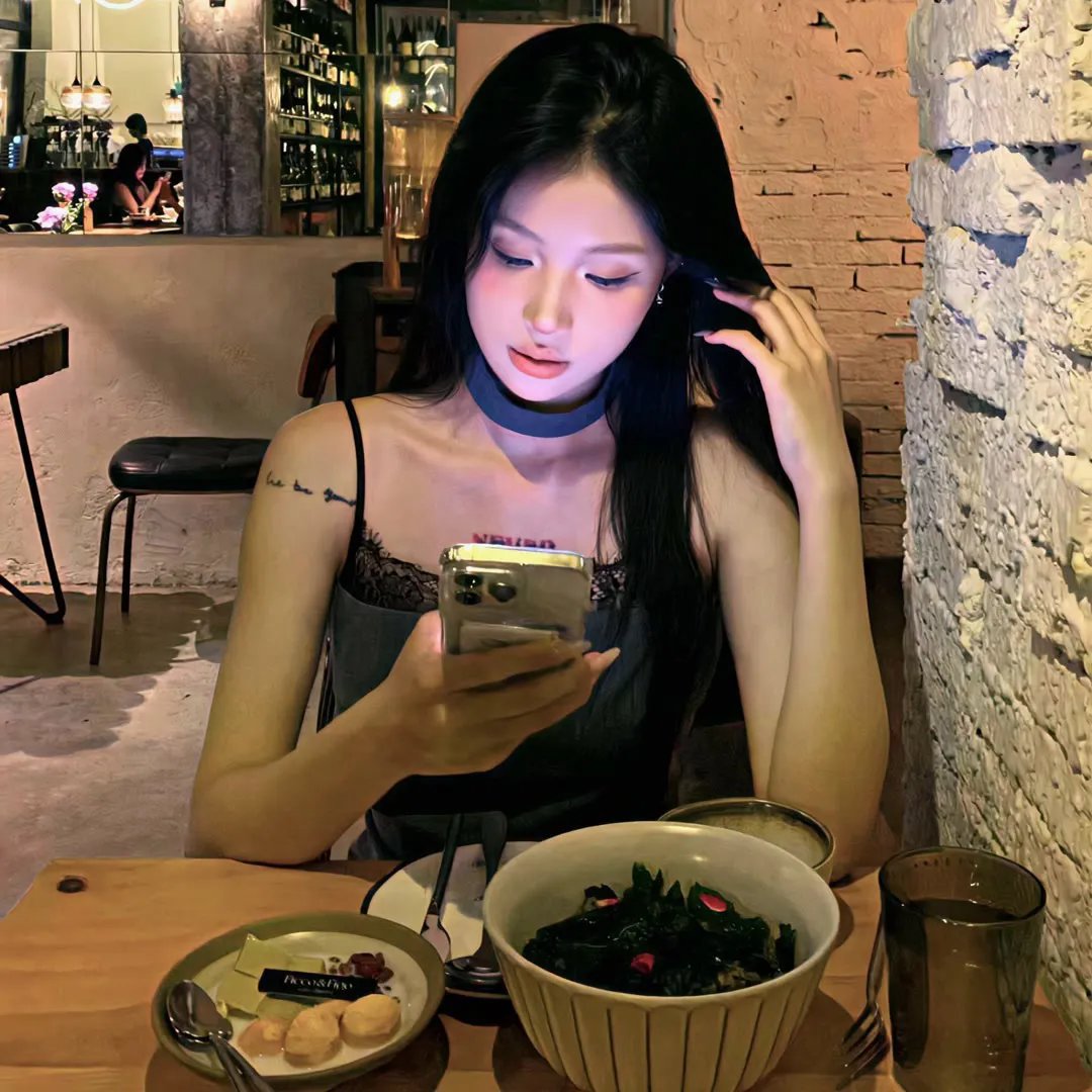 顶流女星绯闻澄清适得其反，平台紧急限流，短时间内引热议